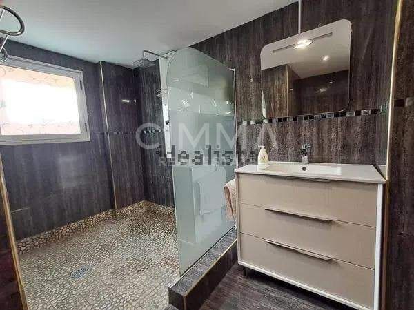 Chalet de 5 habitaciones en La Nucia en venta con garaje - 440.000 € (Ref: 9409278)