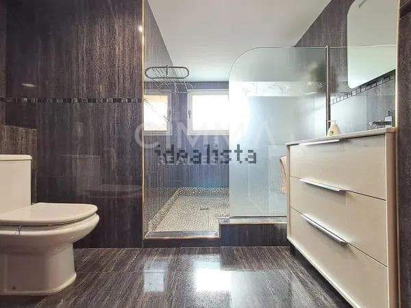 Chalet de 5 habitaciones en La Nucia en venta con garaje - 440.000 € (Ref: 9409278)