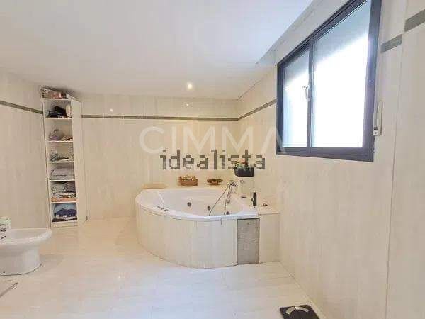 Chalet de 5 habitaciones en La Nucia en venta con garaje - 440.000 € (Ref: 9409278)