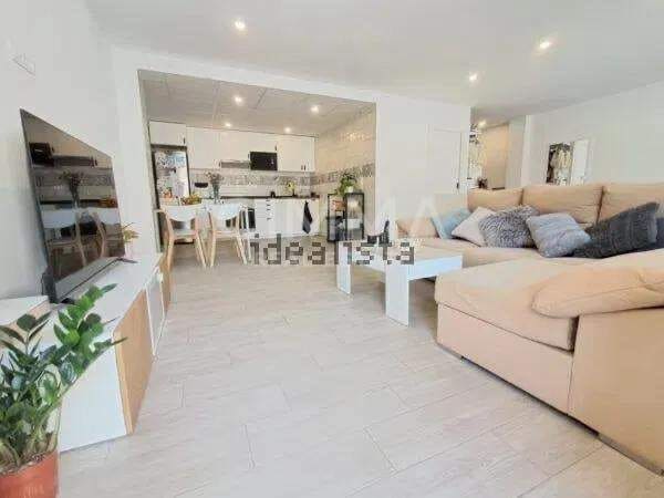 Chalet de 5 habitaciones en La Nucia en venta con garaje - 440.000 € (Ref: 9409278)