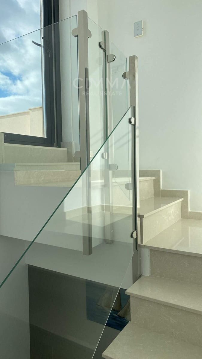 3 bedroom Villa for sale in La Nucia - € 585,000 (Ref: 9411188)