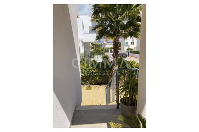 Chalet de 3 habitaciones en La Nucia en venta - 585.000 € (Ref: 9411188)