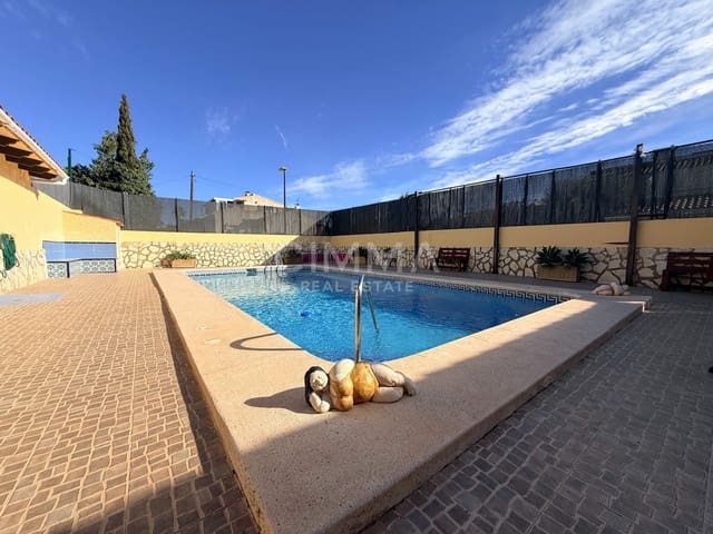 5 bedroom Villa for sale in La Nucia with pool garage - € 625,000 (Ref: 9414284)