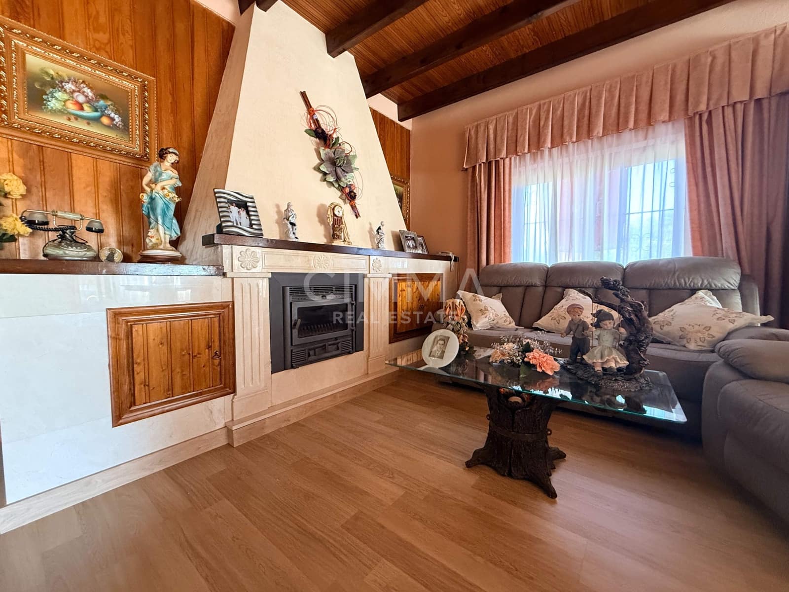 5 bedroom Villa for sale in La Nucia with pool garage - € 625,000 (Ref: 9414284)