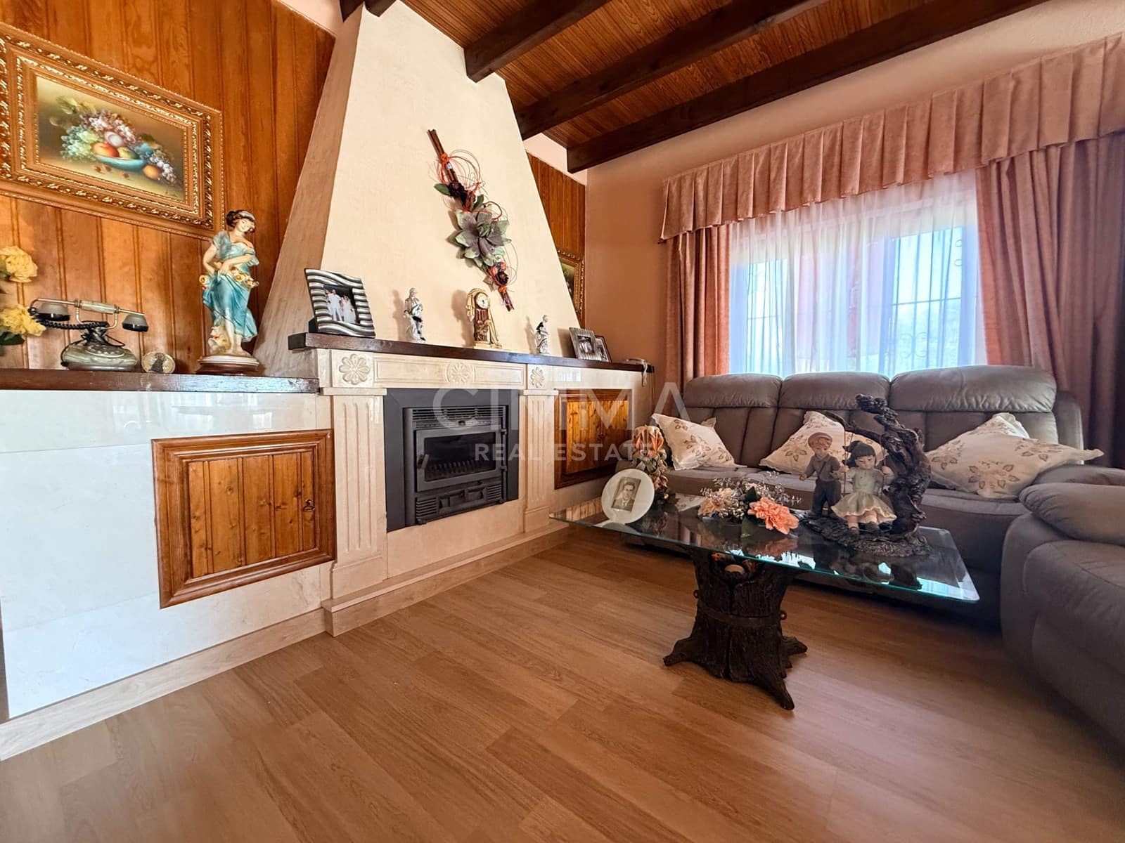 5 bedroom Villa for sale in La Nucia with pool garage - € 595,000 (Ref: 9414284)