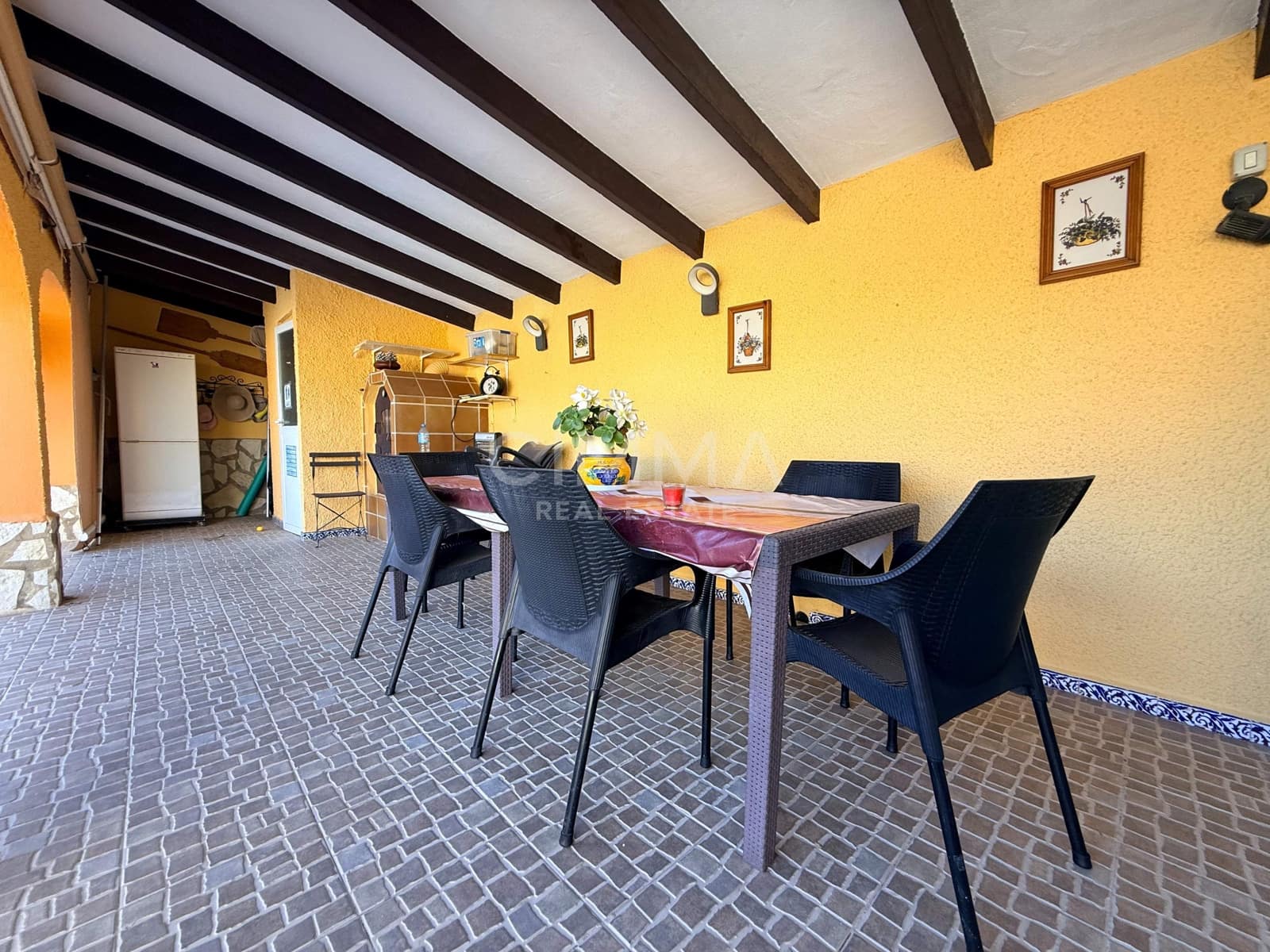 5 bedroom Villa for sale in La Nucia with pool garage - € 595,000 (Ref: 9414284)