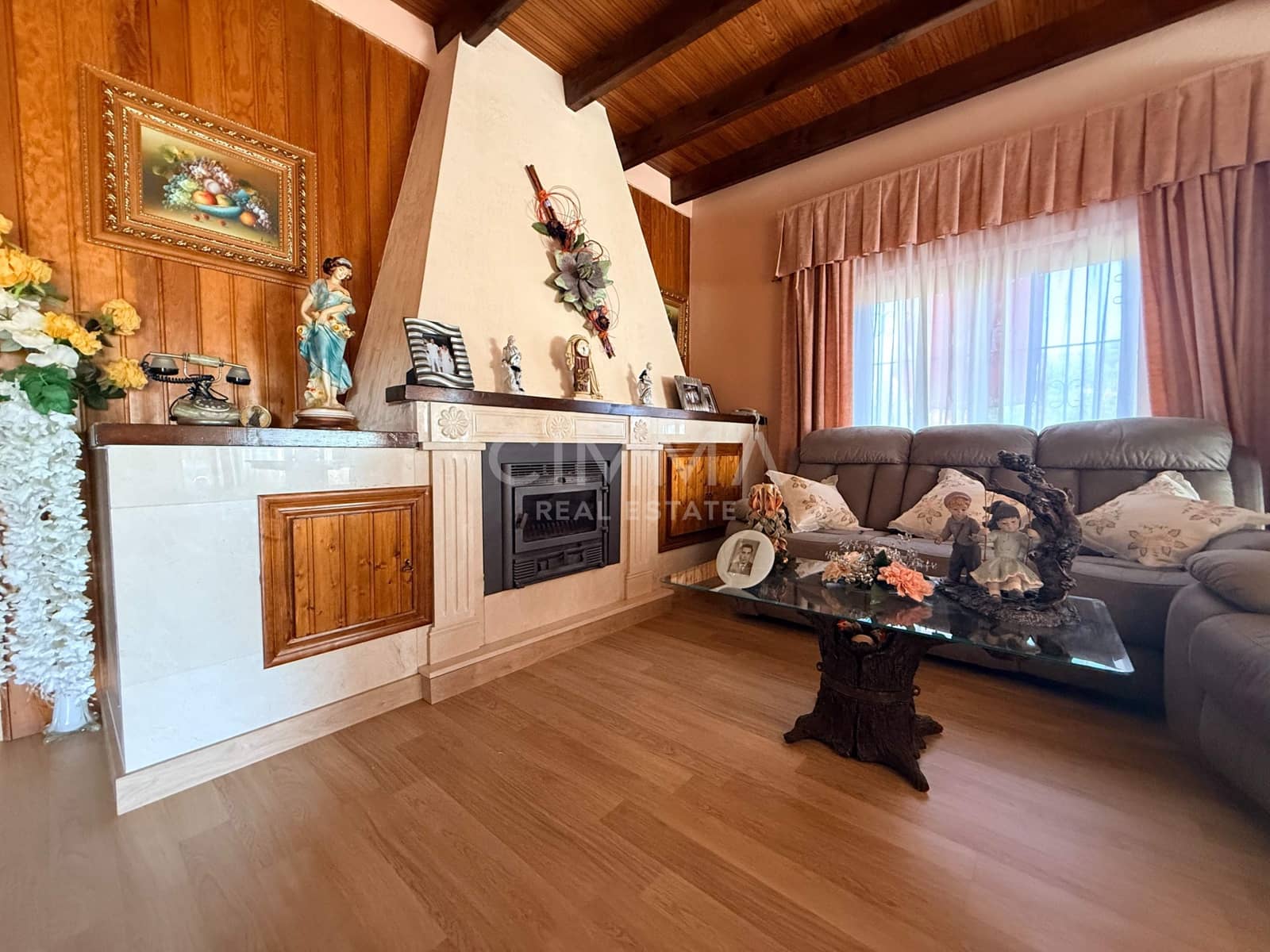 5 bedroom Villa for sale in La Nucia with pool garage - € 595,000 (Ref: 9414284)