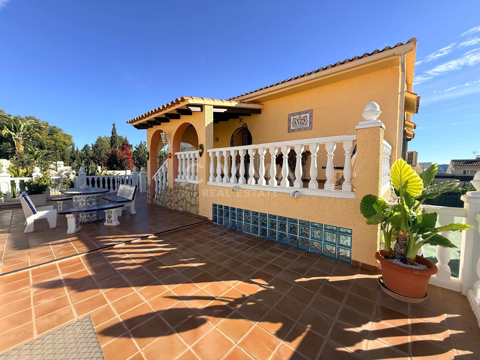5 bedroom Villa for sale in La Nucia with pool garage - € 595,000 (Ref: 9414284)