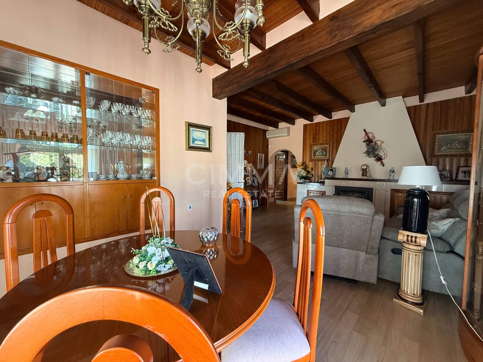 5 bedroom Villa for sale in La Nucia with pool garage - € 595,000 (Ref: 9414284)