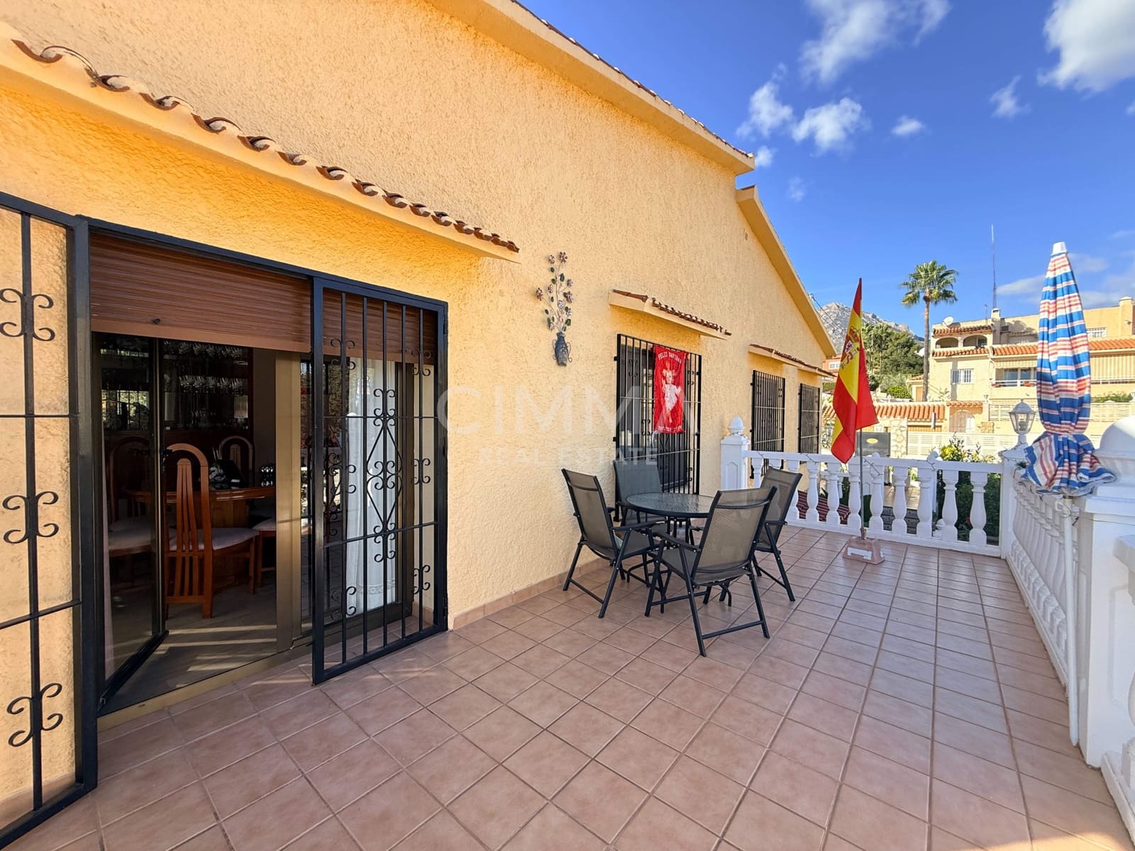 5 bedroom Villa for sale in La Nucia with pool garage - € 595,000 (Ref: 9414284)