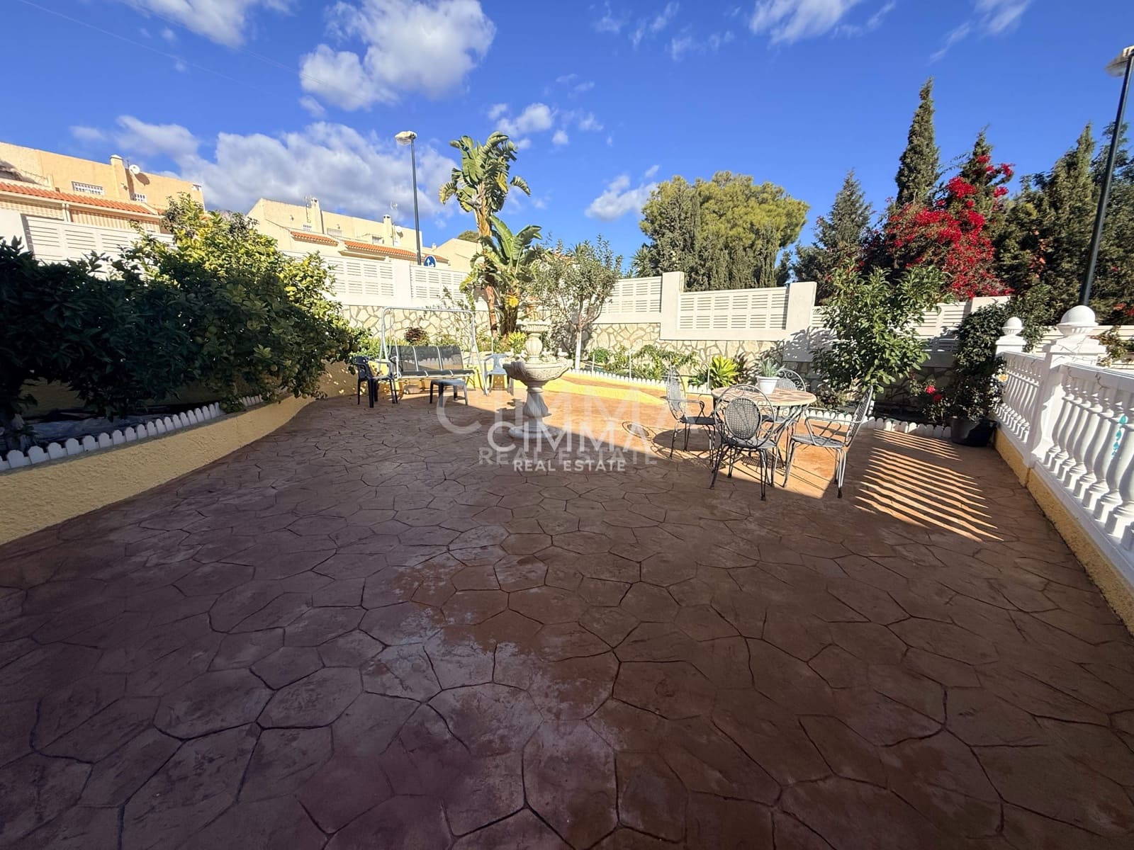 5 bedroom Villa for sale in La Nucia with pool garage - € 595,000 (Ref: 9414284)