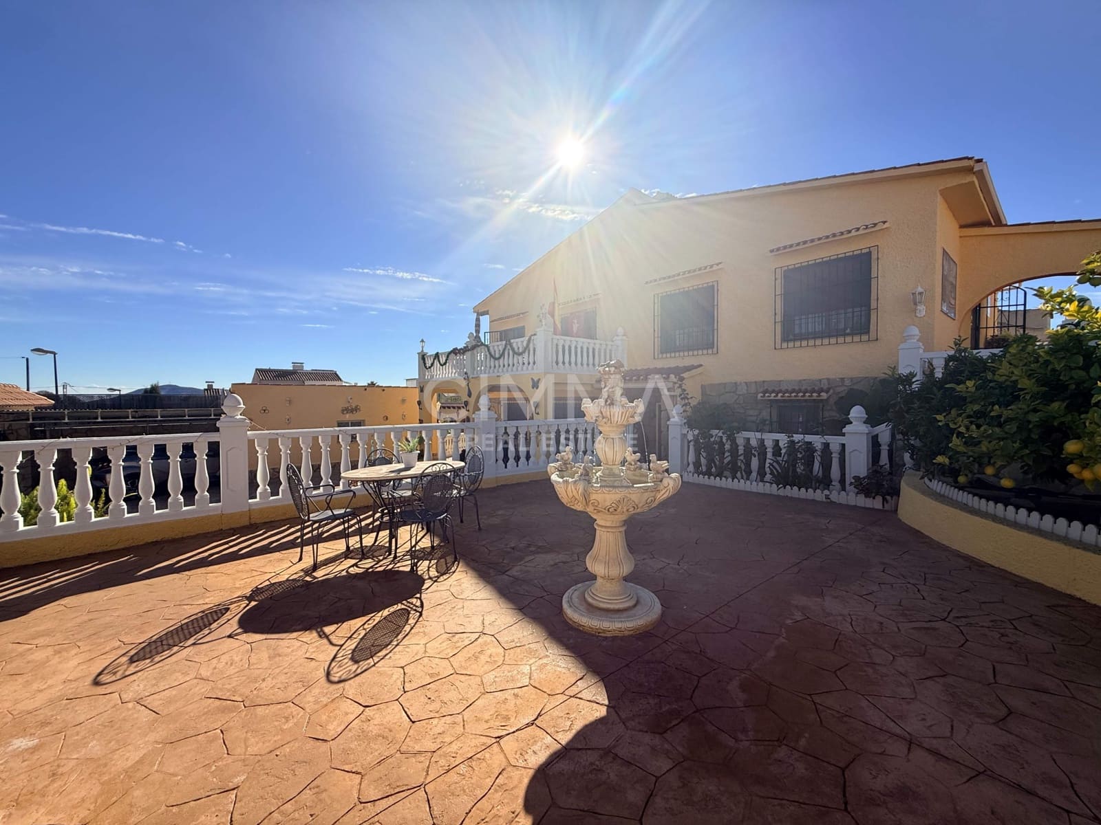 5 bedroom Villa for sale in La Nucia with pool garage - € 595,000 (Ref: 9414284)