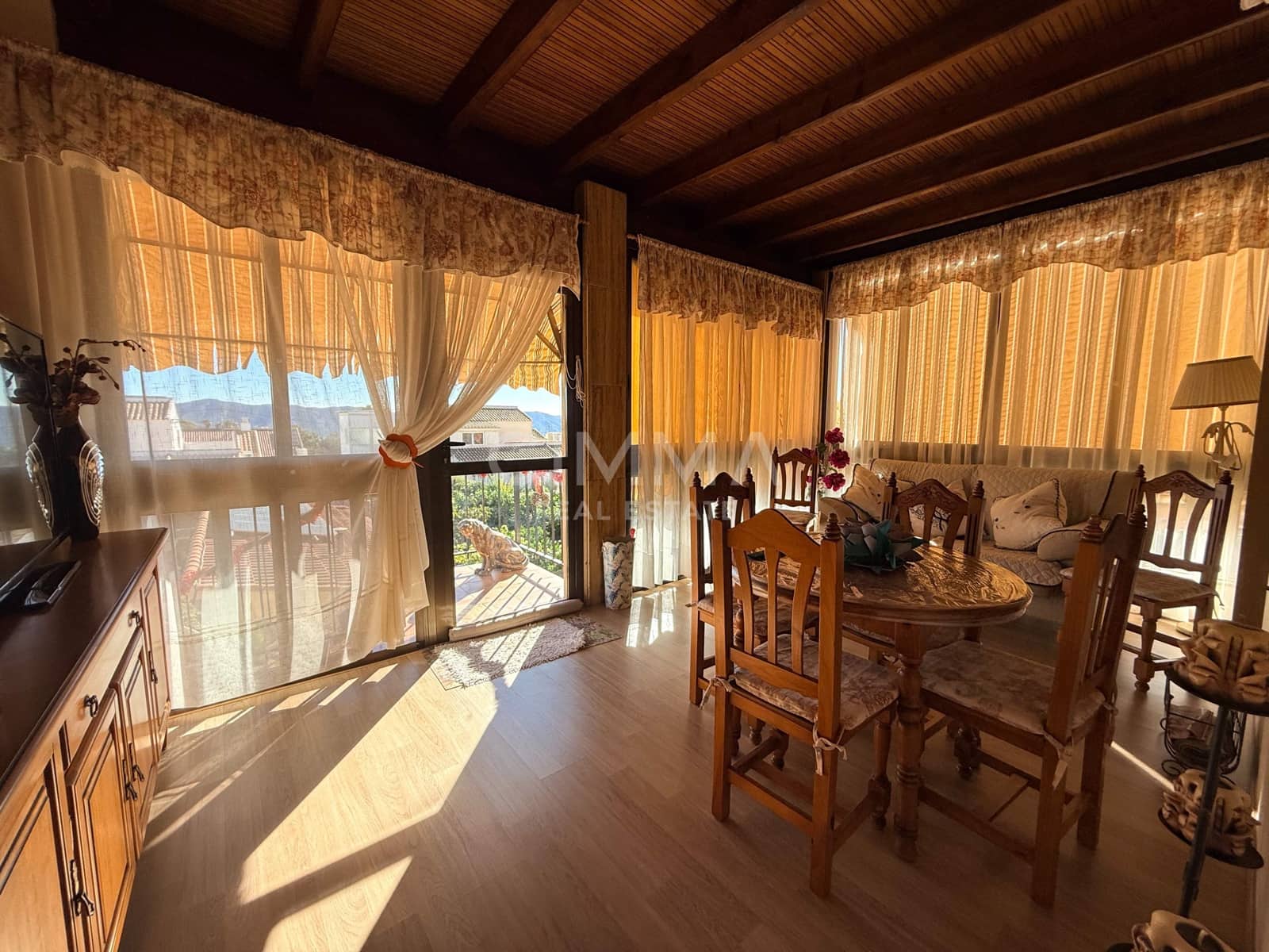 5 bedroom Villa for sale in La Nucia with pool garage - € 595,000 (Ref: 9414284)