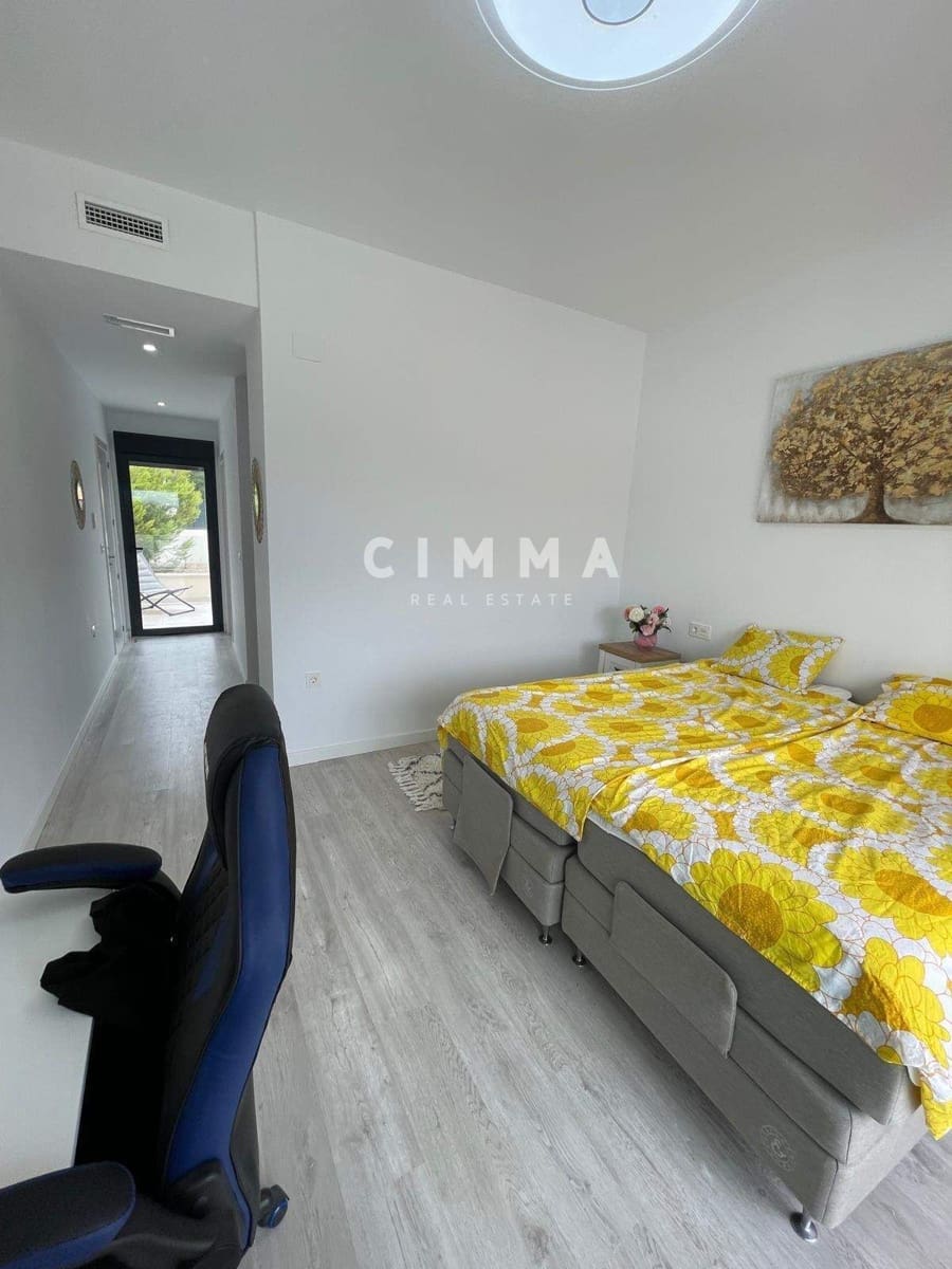 3 sovrum Villa att hyra i Alfaz del Pi / L'Alfas del Pi med garage - 2 950 € (Ref: 9414285)