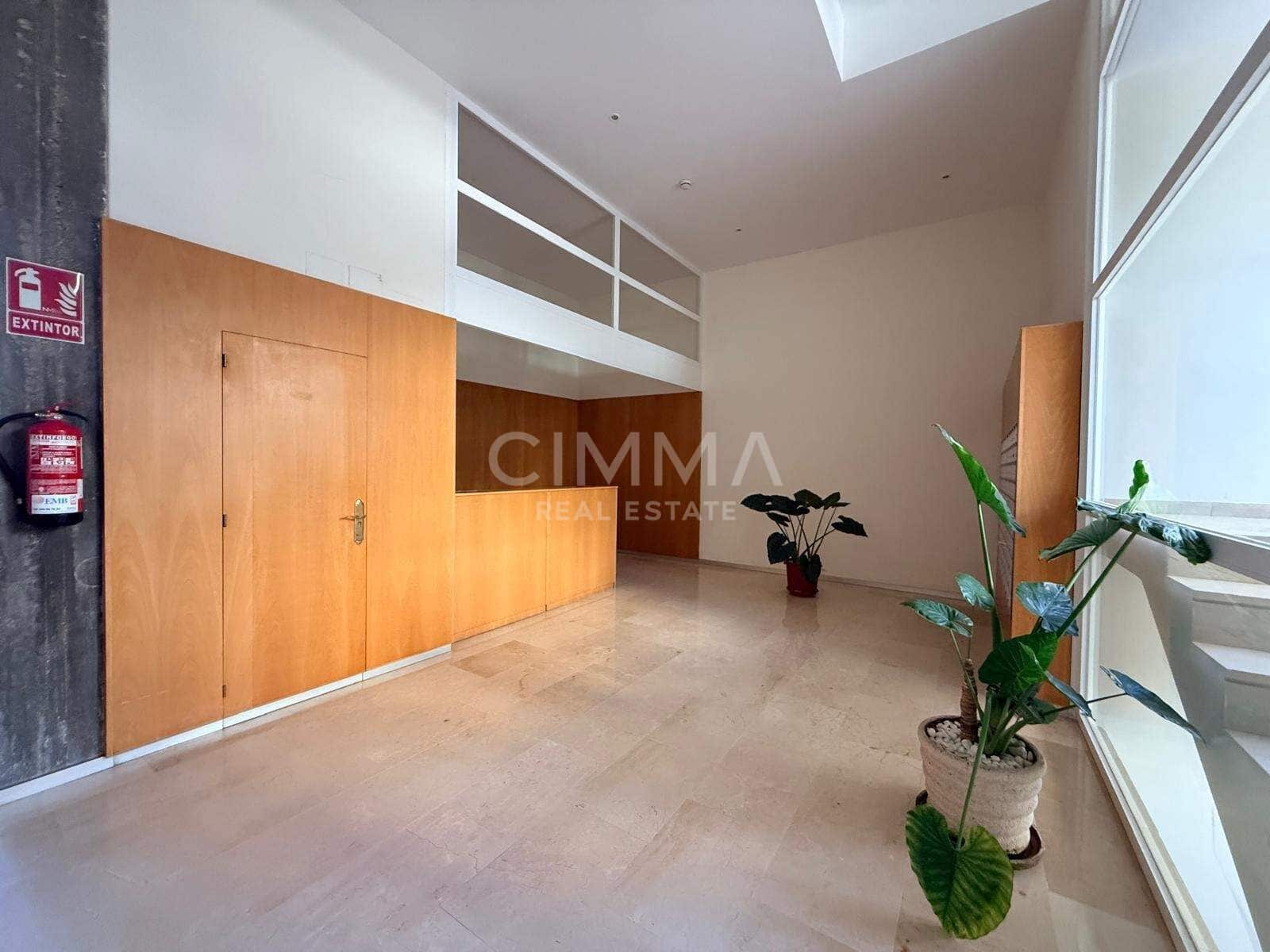 2 bedroom Apartment for sale in Benidorm with pool garage - € 265,000 (Ref: 9416039)
