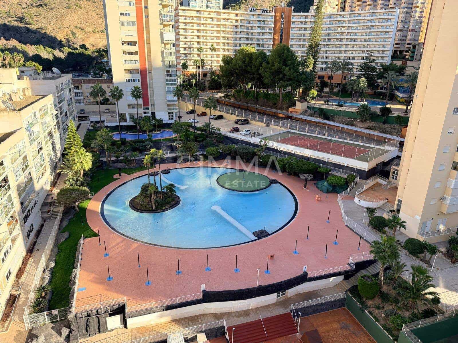 2 bedroom Apartment for sale in Benidorm with pool garage - € 265,000 (Ref: 9416039)