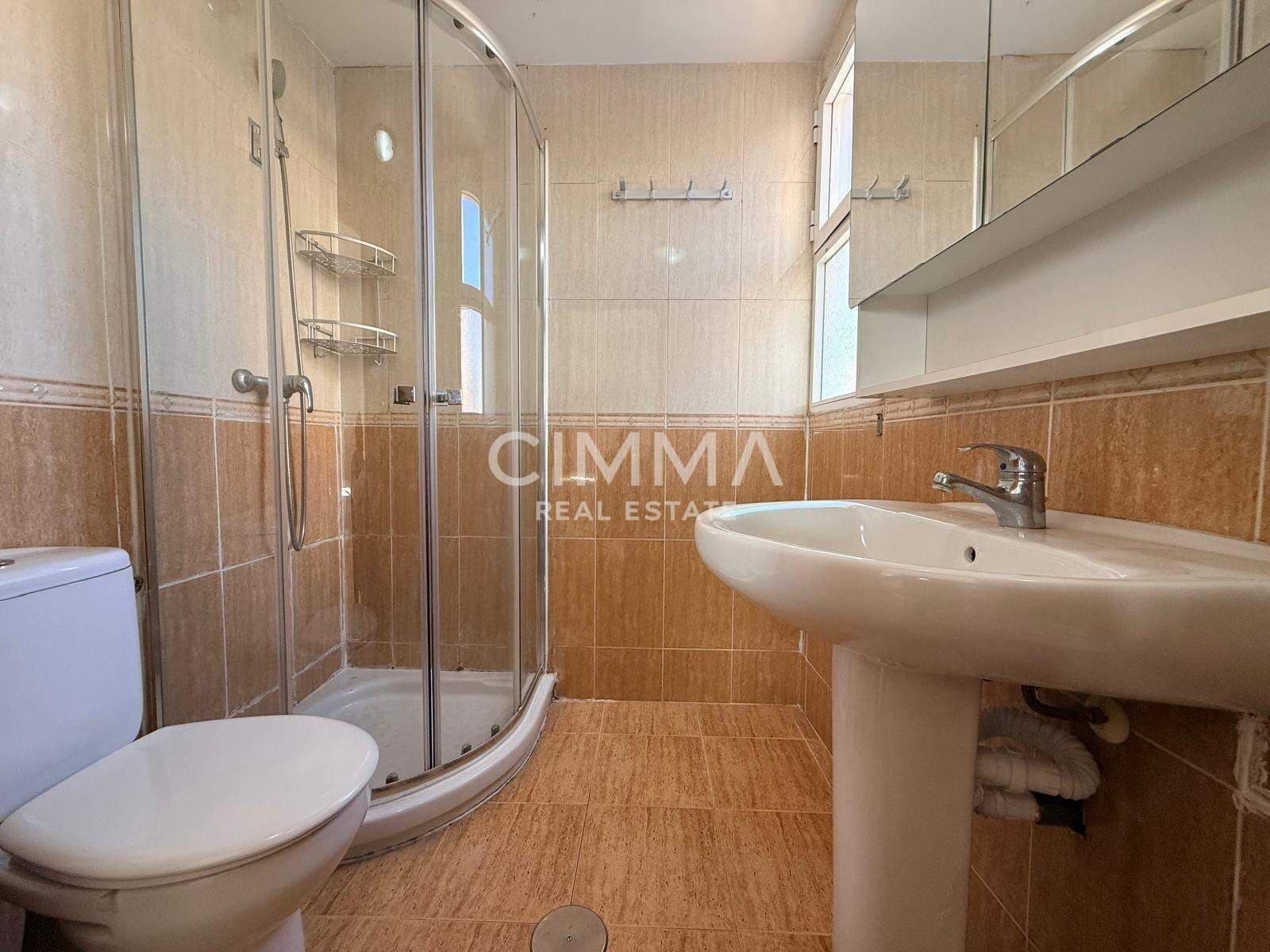 2 makuuhuone Huoneisto myytävänä paikassa Benidorm mukana uima-altaan 
autotalli - 250 000 € (Ref: 9416039)