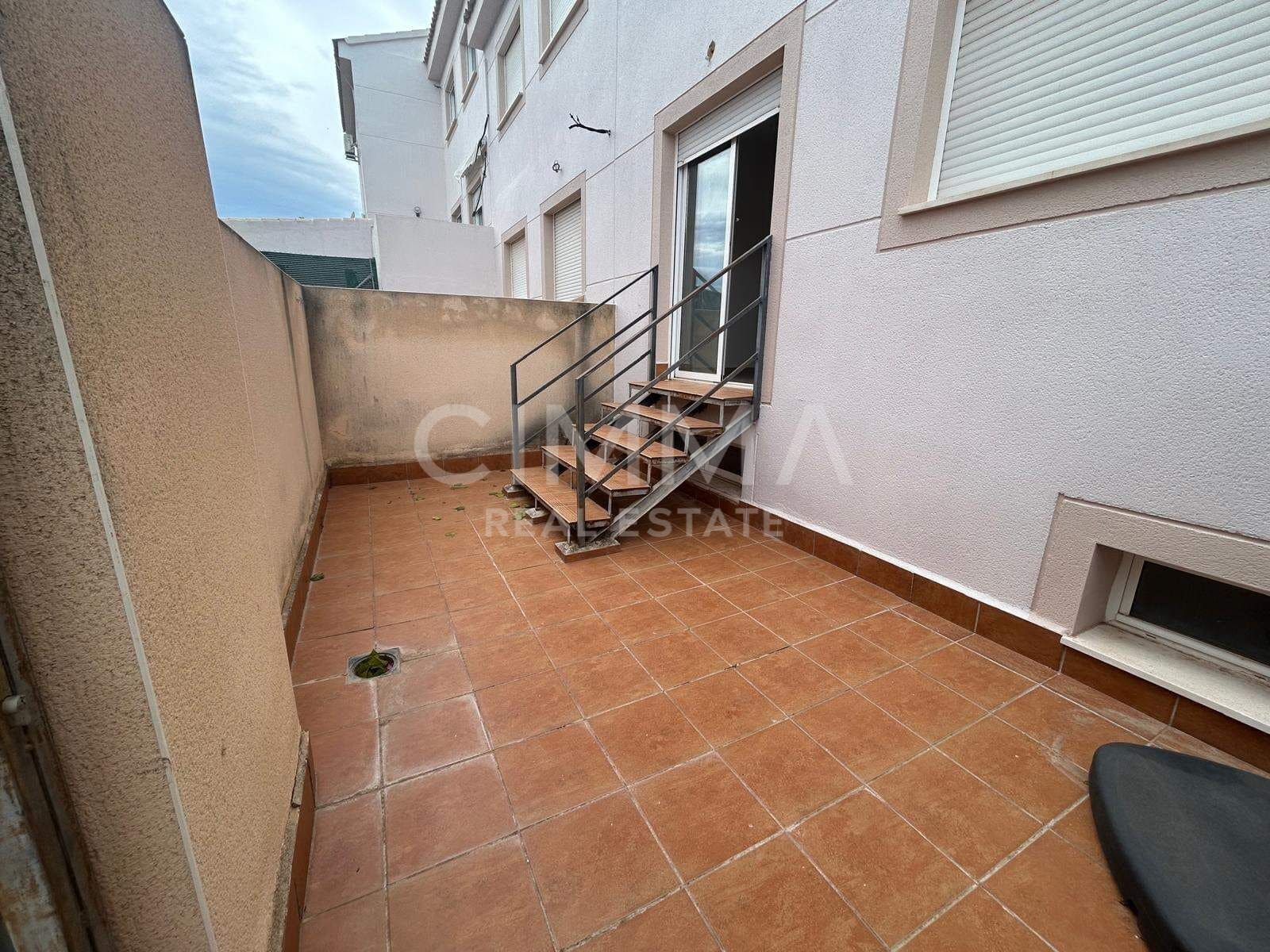 2 bedroom Apartment for sale in Polop with pool garage - € 223,000 (Ref: 9416040)
