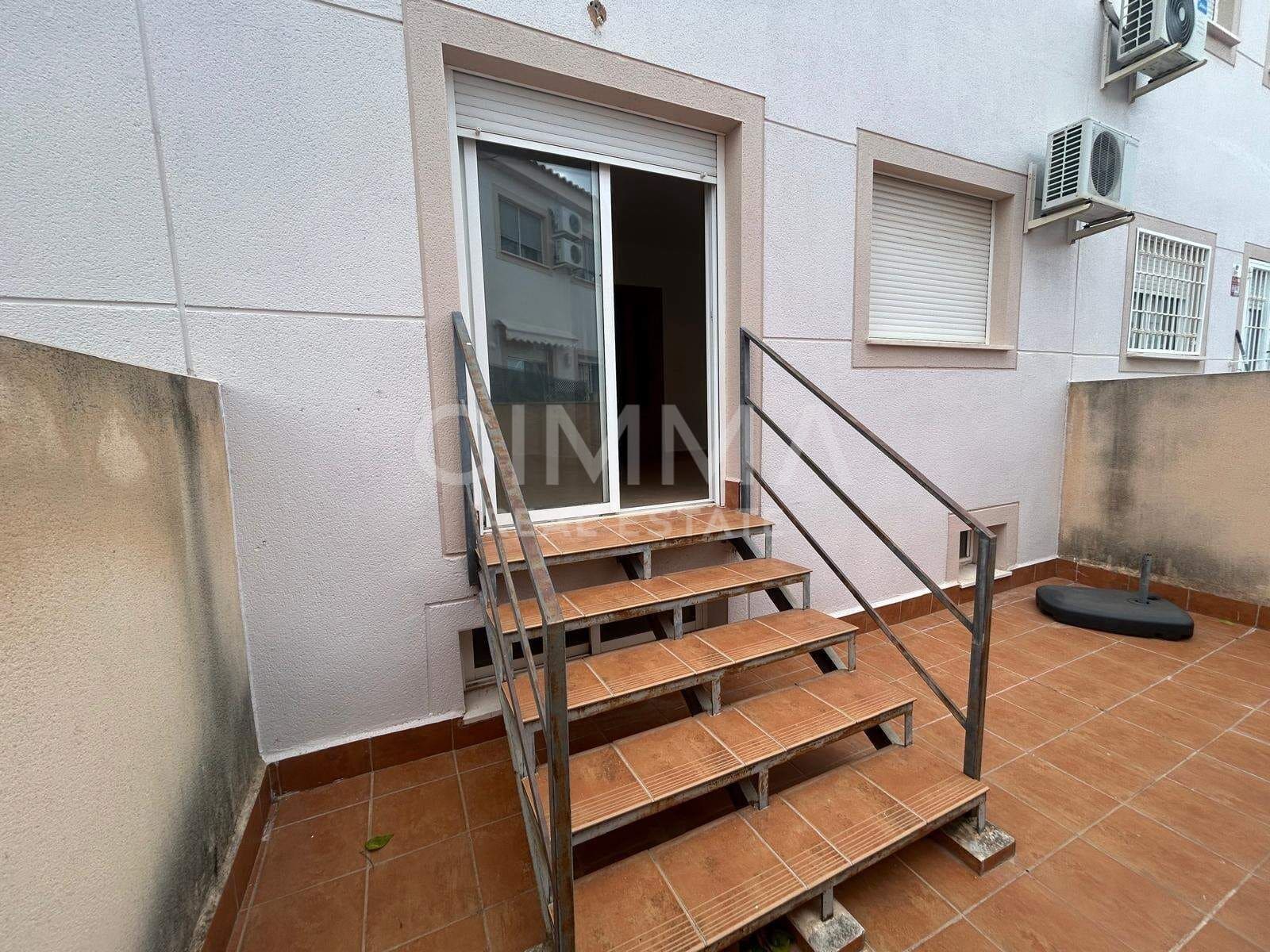 2 bedroom Apartment for sale in Polop with pool garage - € 223,000 (Ref: 9416040)