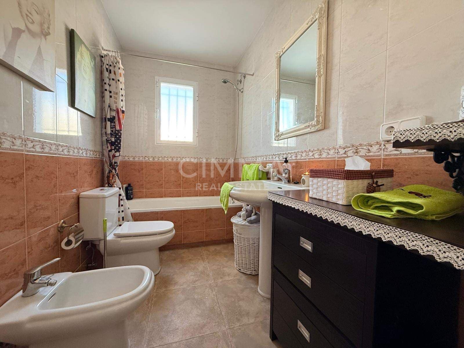 4 bedroom Villa for sale in La Nucia - € 550,000 (Ref: 9423969)