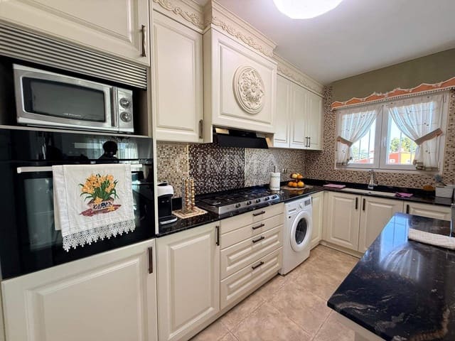 4 chambre Villa/Maison à vendre à La Nucia avec garage - 520 000 € (Ref: 9423969)