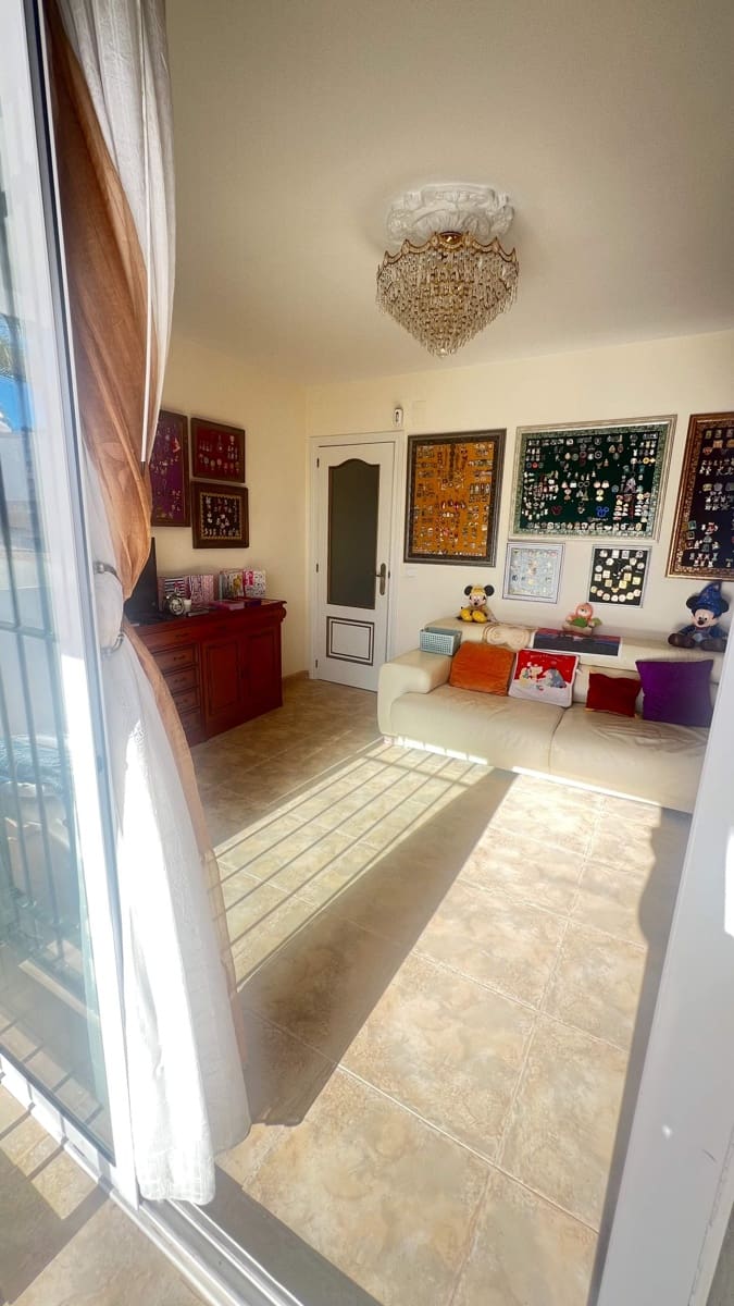 4 soveværelse Villa til salg i La Nucia med garage - € 520.000 (Ref: 9423969)