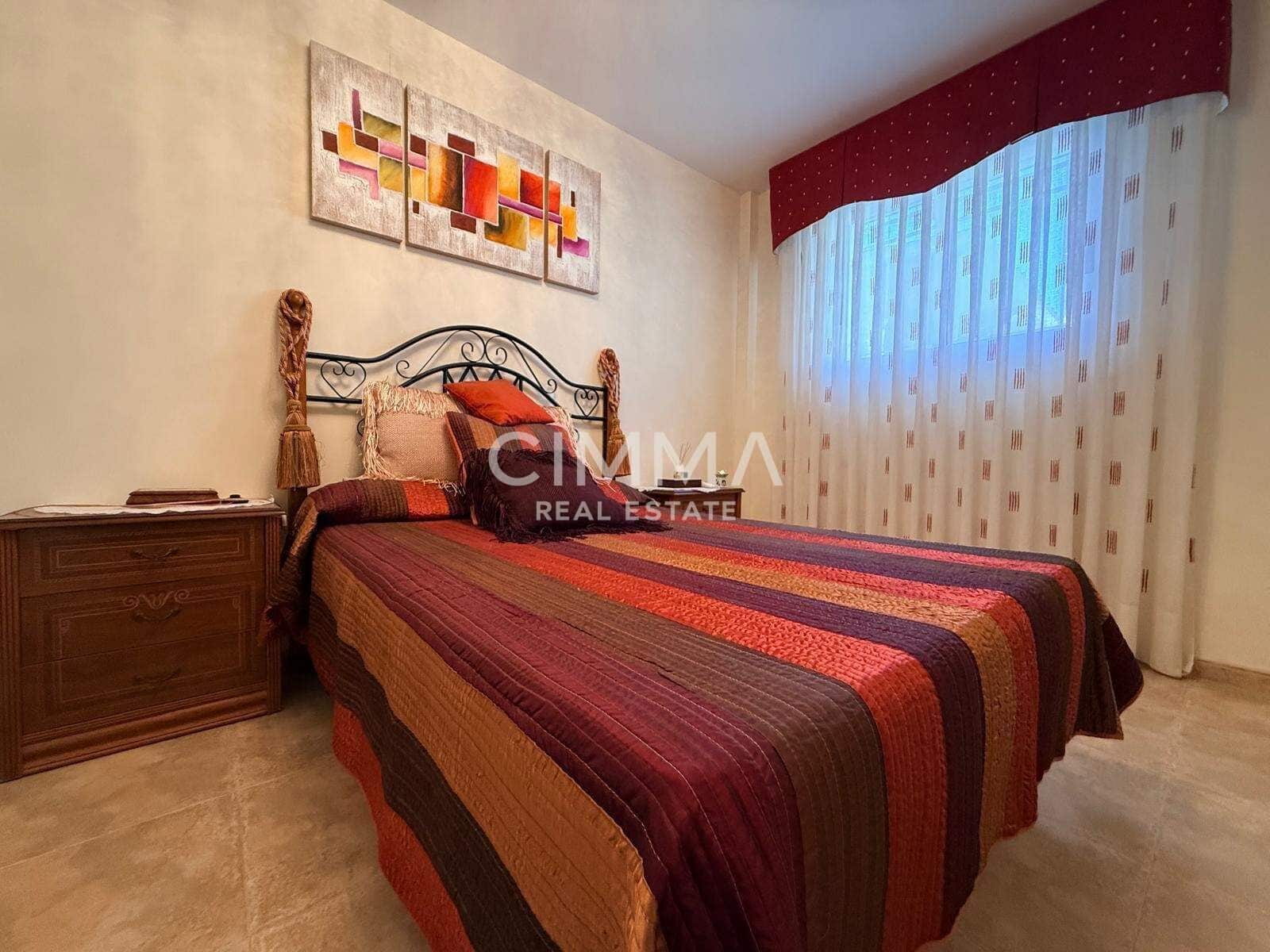 4 bedroom Villa for sale in La Nucia with garage - € 495,000 (Ref: 9423969)