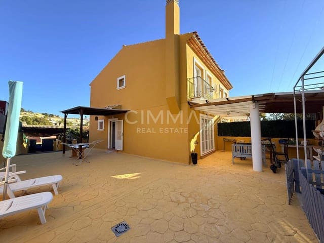 3 quarto Moradia em Banda para venda em La Nucia com garagem - 315 000 € (Ref: 9427425)