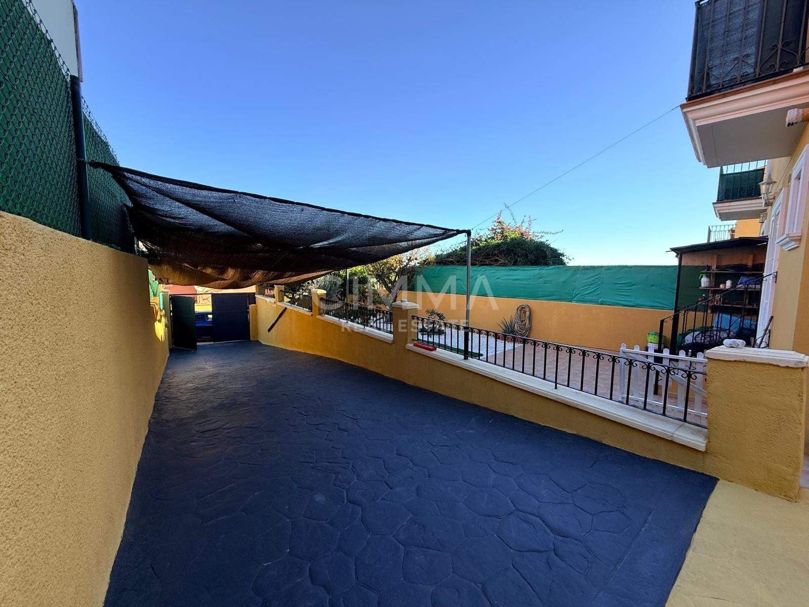 3 Zimmer Reihenhaus zu verkaufen in La Nucia mit Garage - 315.000 € (Ref: 9427425)