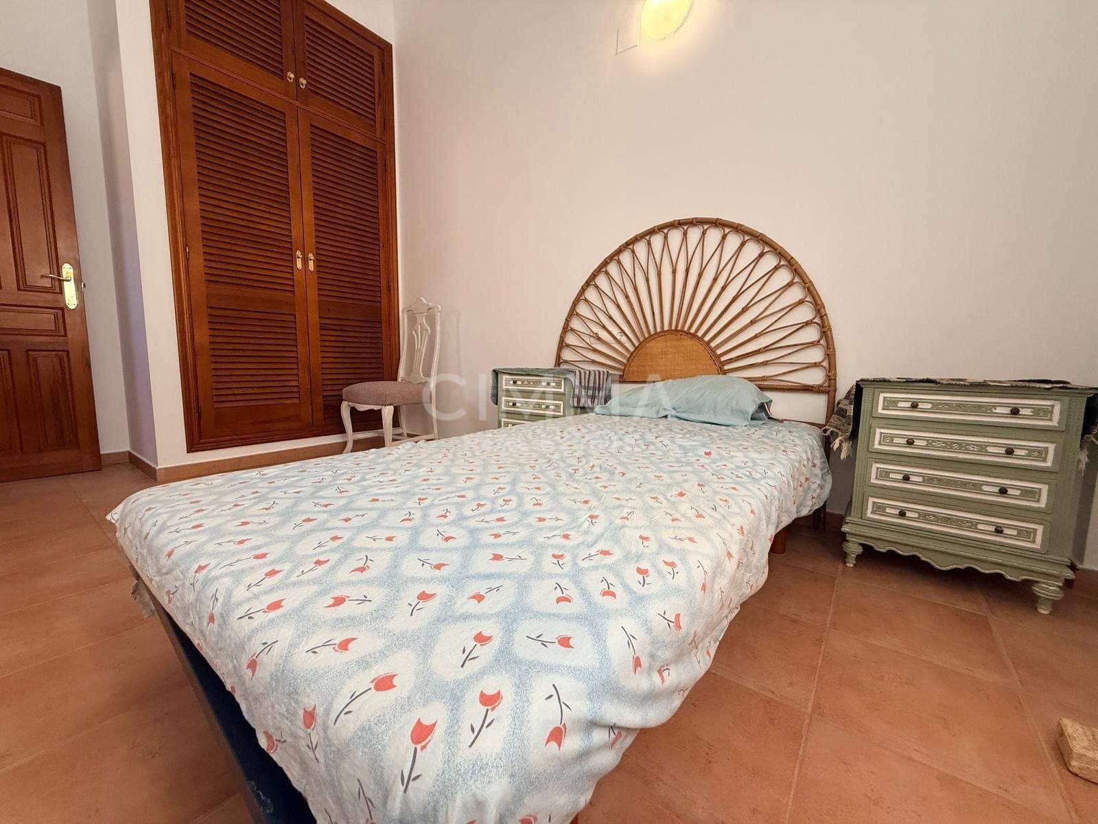 3 Zimmer Reihenhaus zu verkaufen in La Nucia mit Garage - 315.000 € (Ref: 9427425)