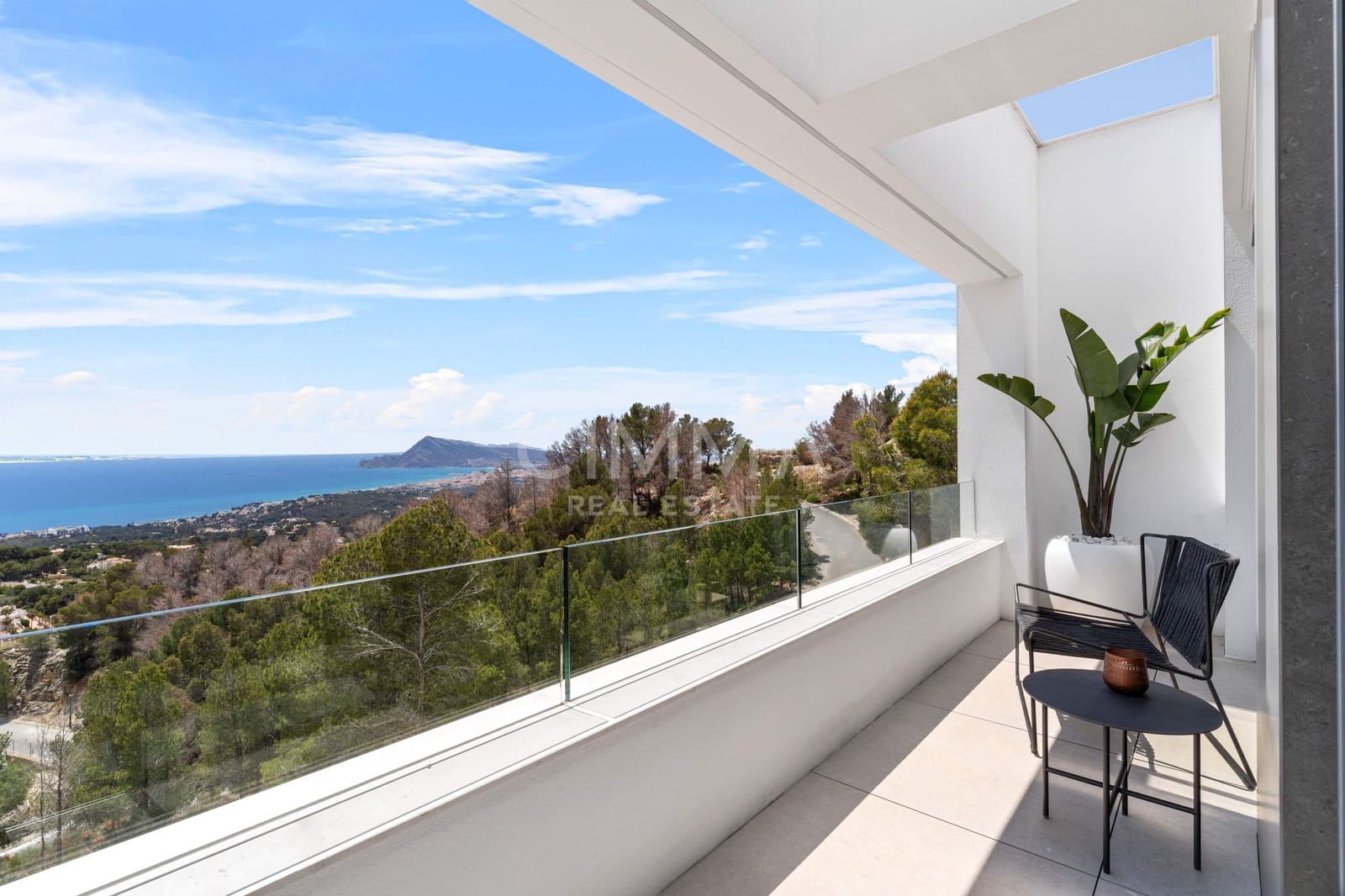 4 bedroom Villa for sale in Altea with pool - € 2,135,000 (Ref: 9431012)