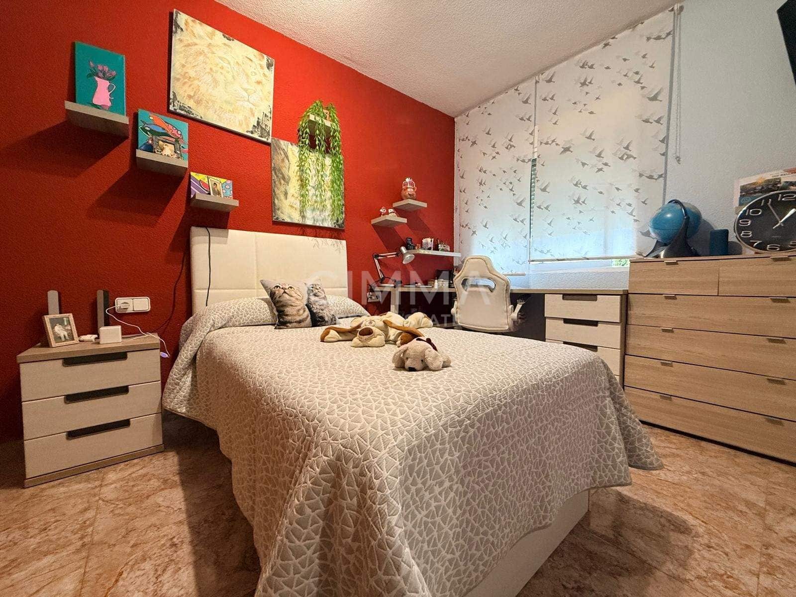 Chalet de 3 habitaciones en La Nucia en venta con piscina garaje - 560.000 € (Ref: 9440222)