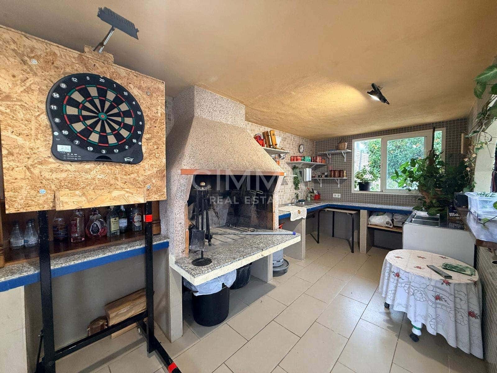Chalet de 3 habitaciones en La Nucia en venta con piscina garaje - 560.000 € (Ref: 9440222)