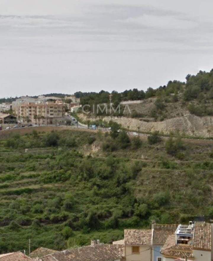 7 bedroom Villa for sale in La Nucia with garage - € 630,000 (Ref: 9456487)