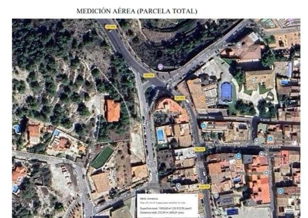 7 bedroom Villa for sale in La Nucia with garage - € 630,000 (Ref: 9456487)