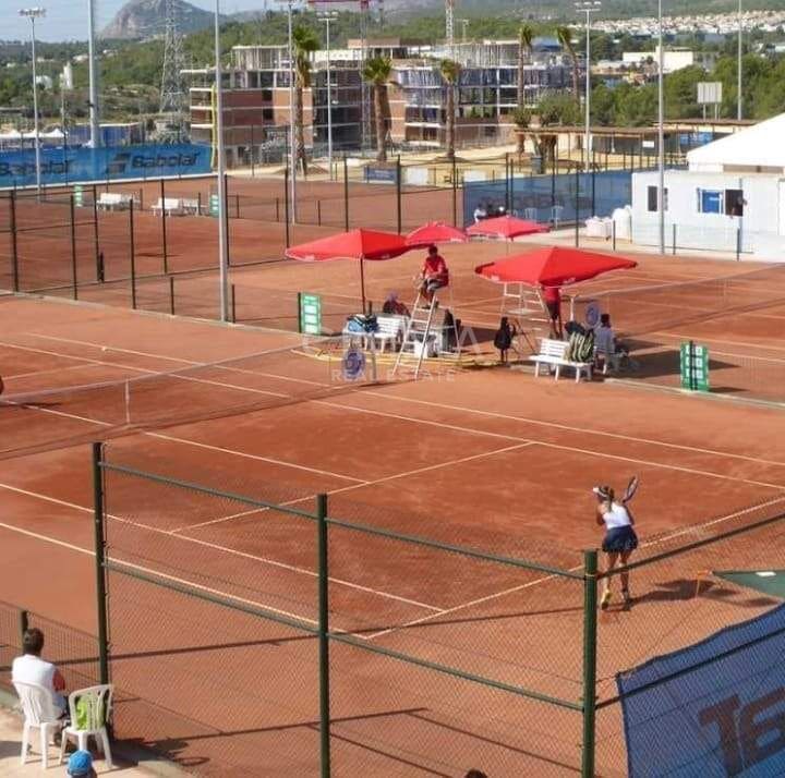 7 sypialnia Willa na sprzedaż w La Nucia z garażem - 840 000 € (Ref: 9456487)