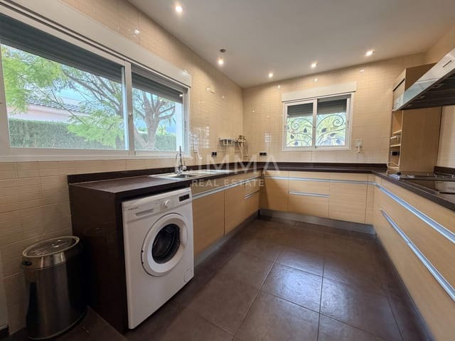 4 sovrum Villa till salu i Benidorm med garage - 995 000 € (Ref: 9527852)