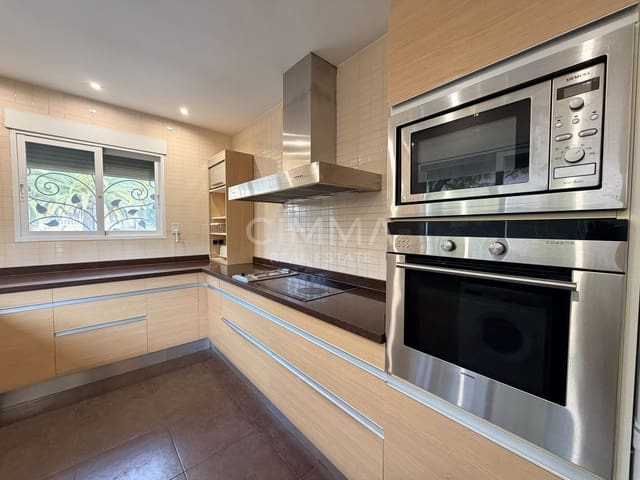 4 sovrum Villa till salu i Benidorm med garage - 995 000 € (Ref: 9527852)