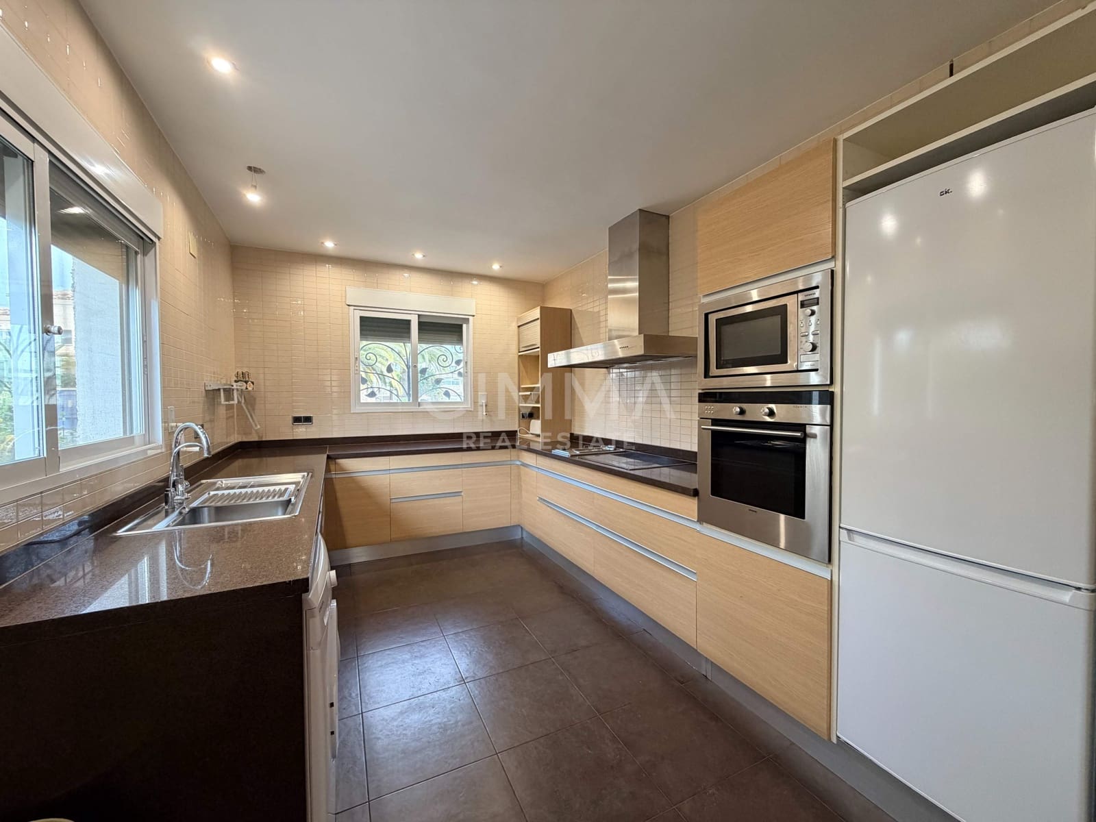 4 sovrum Villa till salu i Benidorm med garage - 995 000 € (Ref: 9527852)