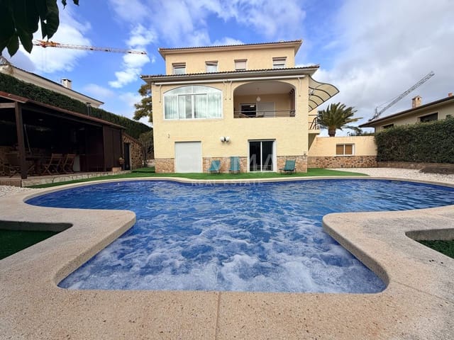 4 sovrum Villa till salu i Benidorm med garage - 995 000 € (Ref: 9527852)