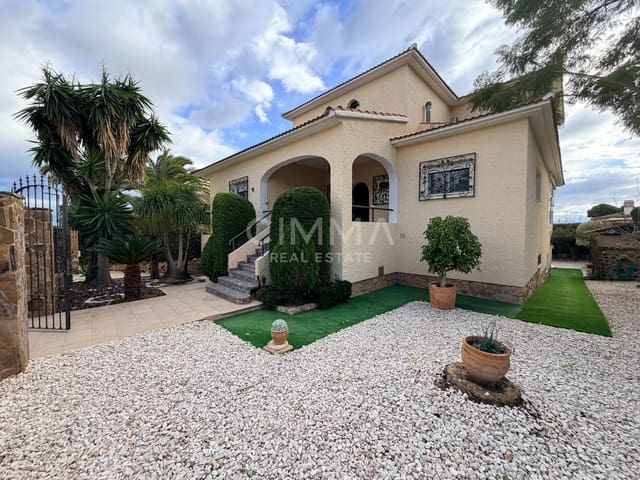 4 sovrum Villa till salu i Benidorm med garage - 995 000 € (Ref: 9527852)