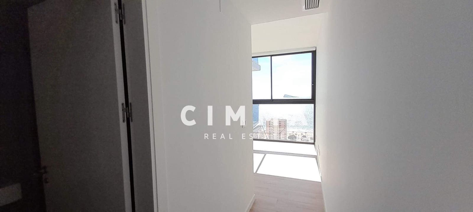 2 sovrum Lägenhet till salu i Benidorm med pool - 626 316 € (Ref: 9527853)