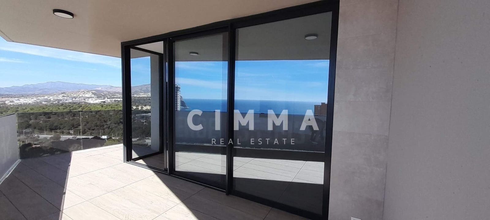 2 sovrum Lägenhet till salu i Benidorm med pool - 626 316 € (Ref: 9527853)