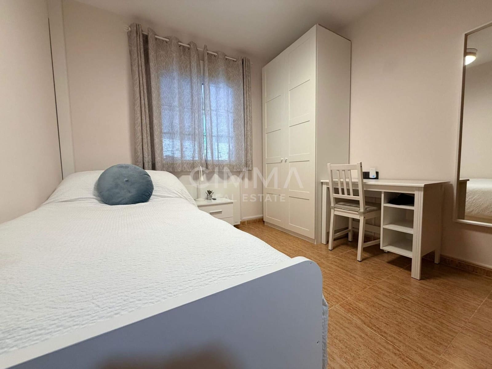 4 makuuhuone Huvila myytävänä paikassa Polop mukana 
autotalli - 575 000 € (Ref: 9586716)