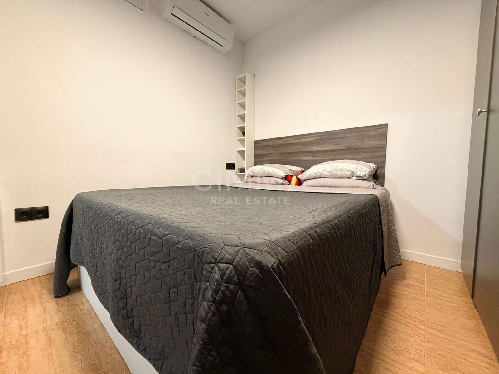 4 makuuhuone Huvila myytävänä paikassa Polop mukana 
autotalli - 575 000 € (Ref: 9586716)