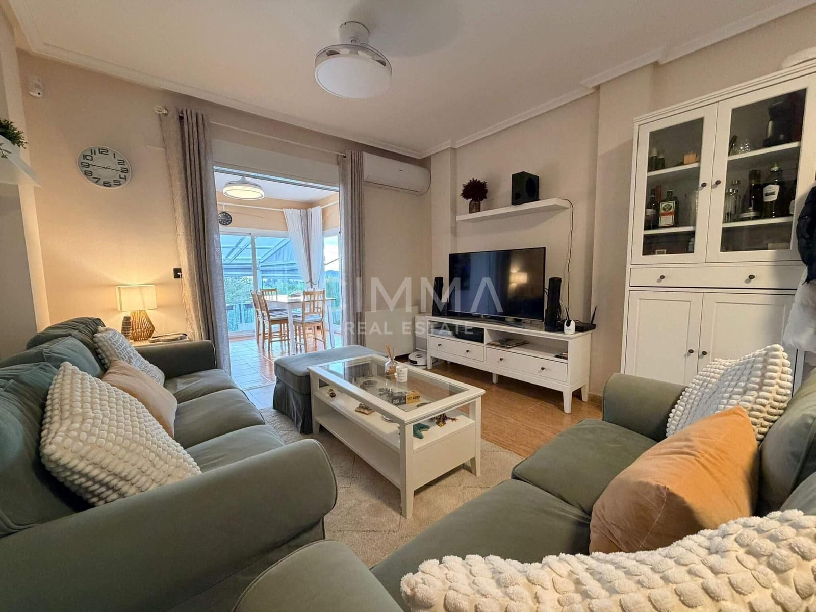 4 makuuhuone Huvila myytävänä paikassa Polop mukana 
autotalli - 575 000 € (Ref: 9586716)