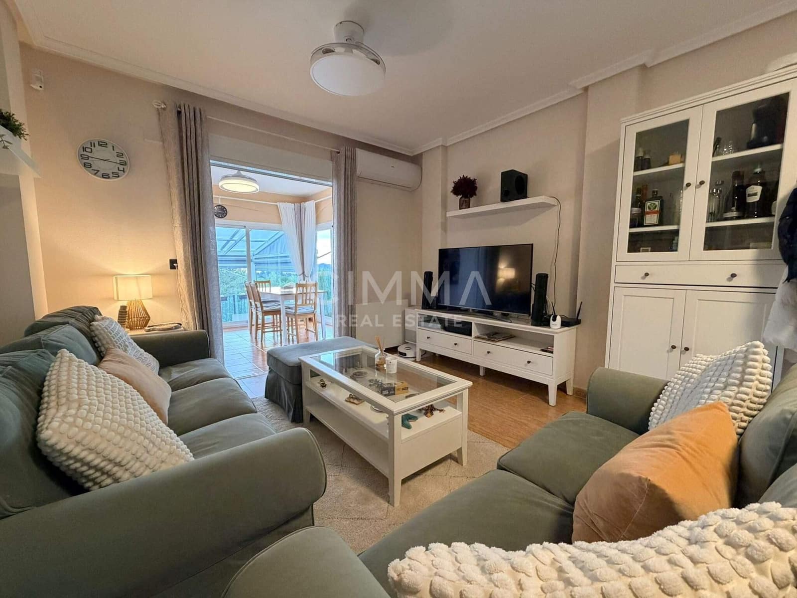 4 makuuhuone Huvila myytävänä paikassa Polop mukana 
autotalli - 575 000 € (Ref: 9586716)