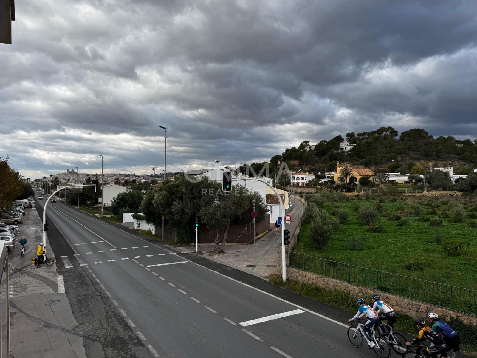 2 bedroom Flat for sale in Altea - € 250,000 (Ref: 9596375)