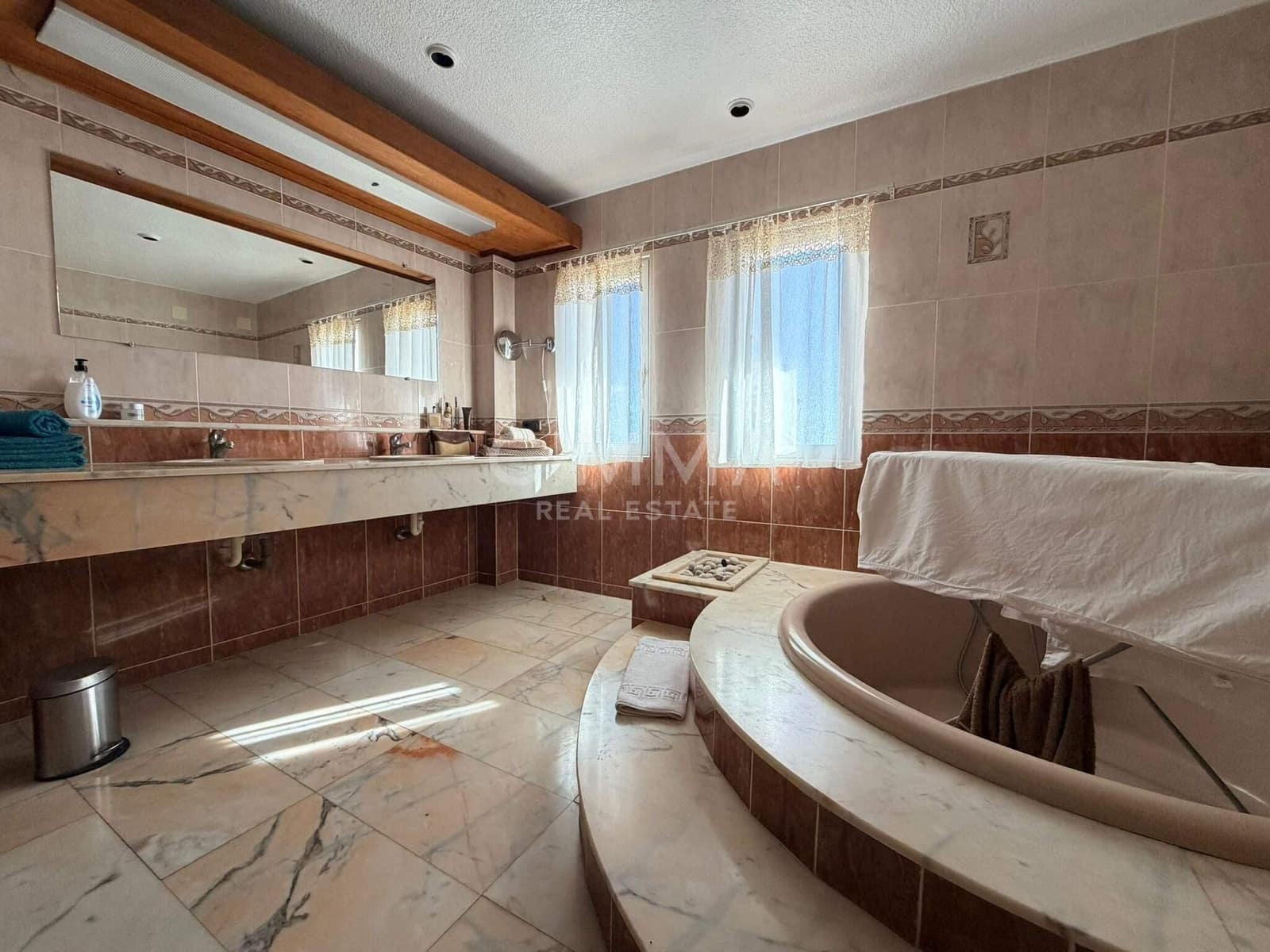 8 camera da letto Villa in vendita in La Nucia con piscina garage - 1.250.000 € (Rif: 9599680)