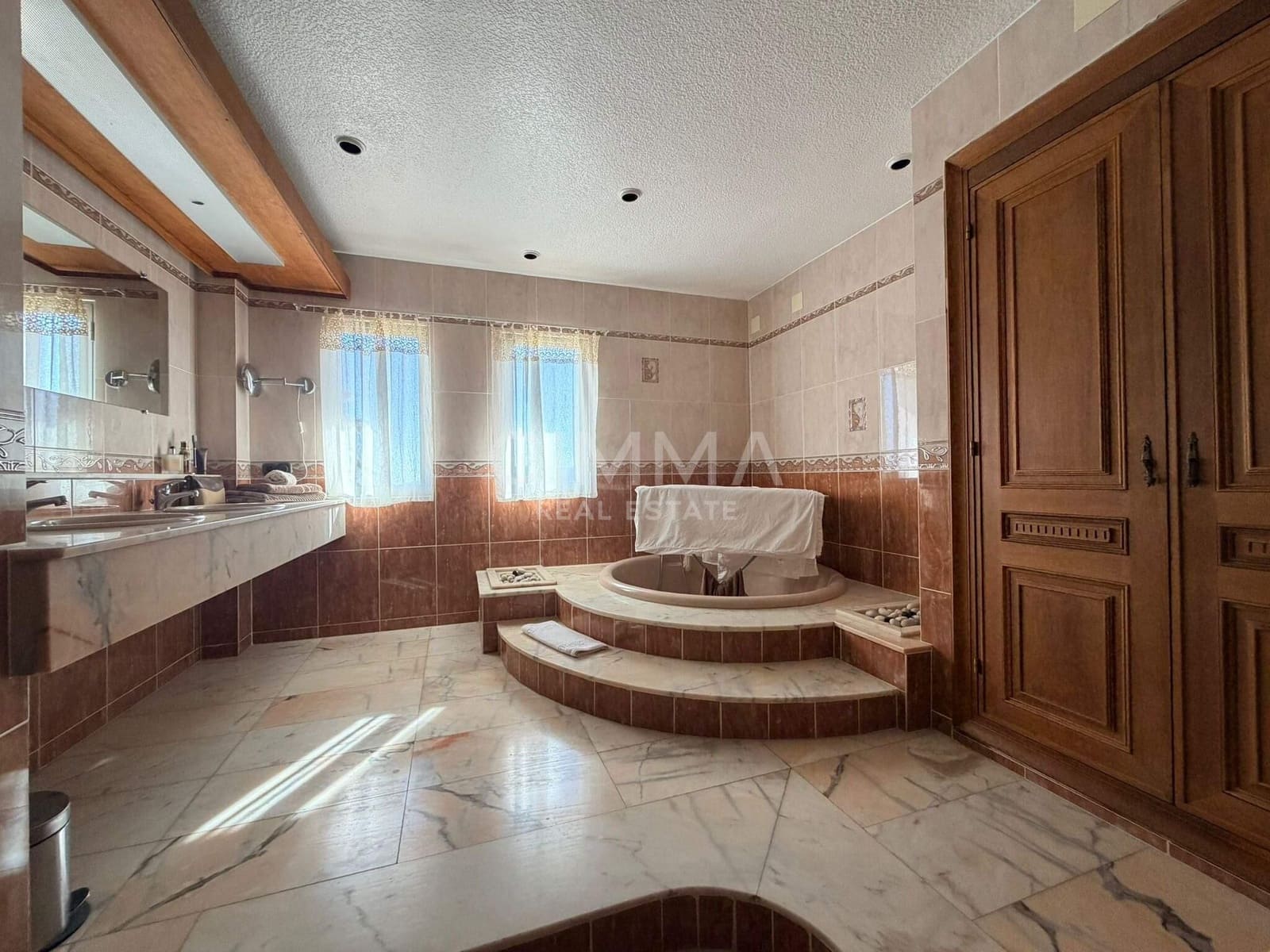 8 camera da letto Villa in vendita in La Nucia con piscina garage - 1.250.000 € (Rif: 9599680)